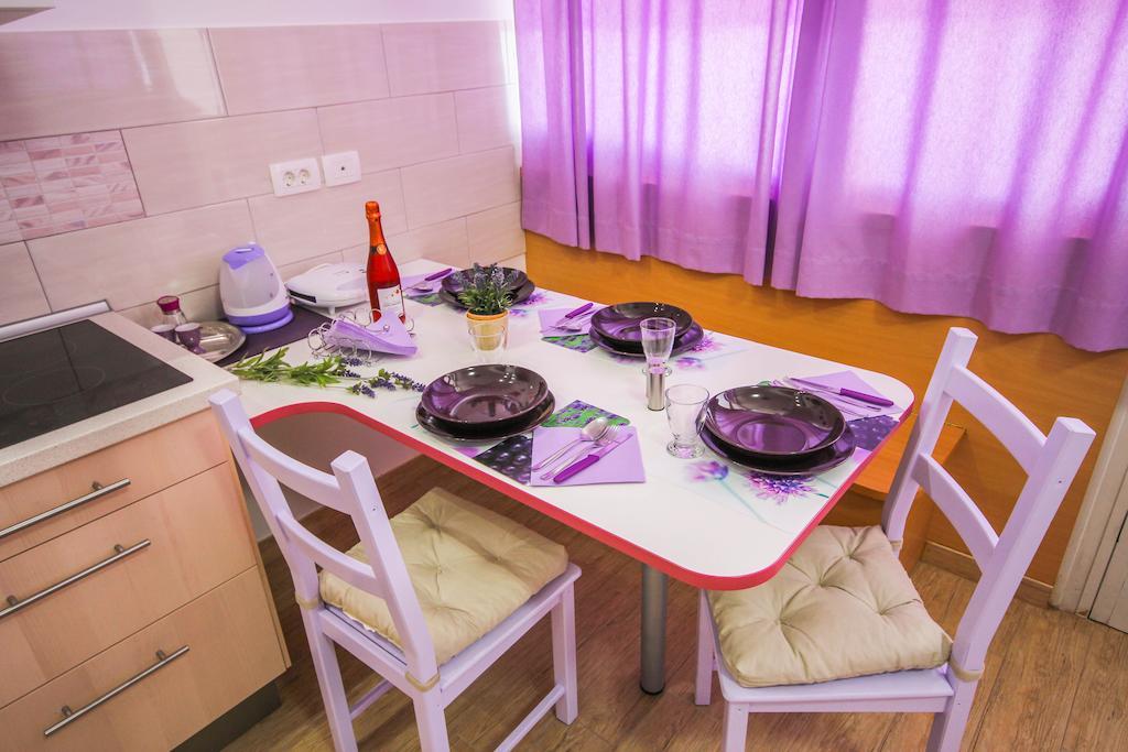 Apartments Lavanda & Cappuccino Portoroz Ruang foto