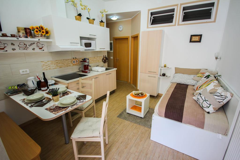 Apartments Lavanda & Cappuccino Portoroz Ruang foto